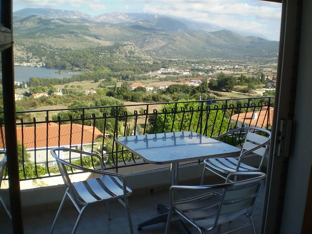 Aparthotel The 